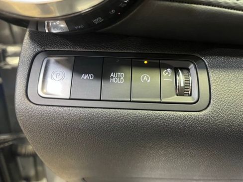 Used 2025 Chevrolet Equinox LT image 13