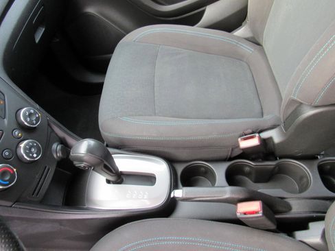Used 2015 Chevrolet Trax LS image 15