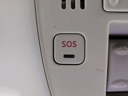 Used 2018 Nissan Armada SL w/ Premium Package image 39