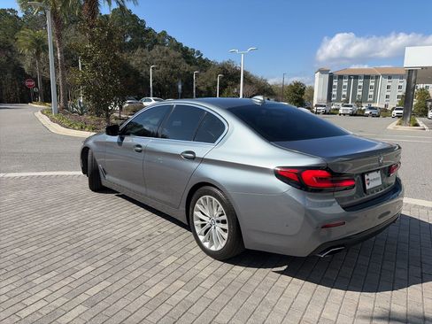 Used 2021 BMW 530i w/ Premium Package image 6