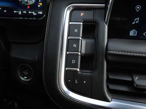 Used 2023 Chevrolet Tahoe Premier w/ Advanced Technology Package image 14