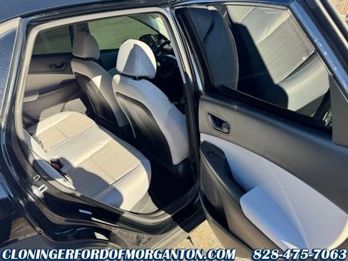 Used 2023 Hyundai Kona SEL image 18