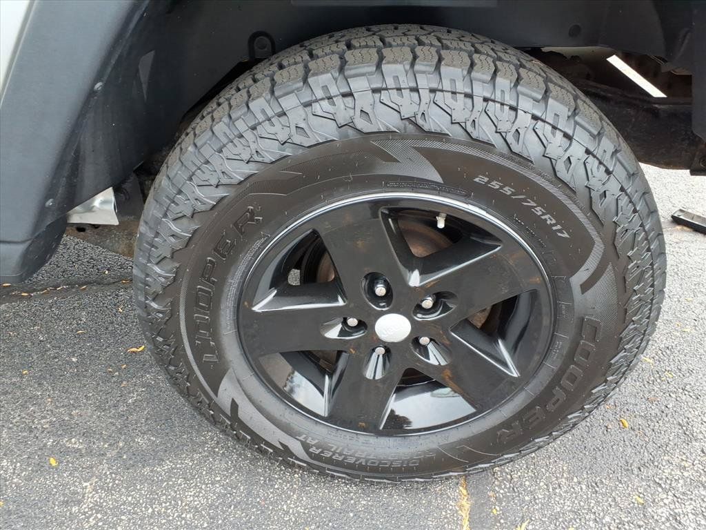 Used 2008 Jeep Wrangler X AWD/4WD image 29