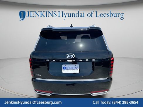 New 2026 Hyundai Palisade Calligraphy FWD image 6