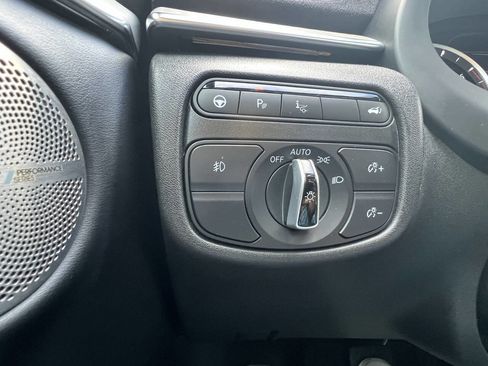 Used 2019 INFINITI QX50 Essential w/ Sensory Package image 41