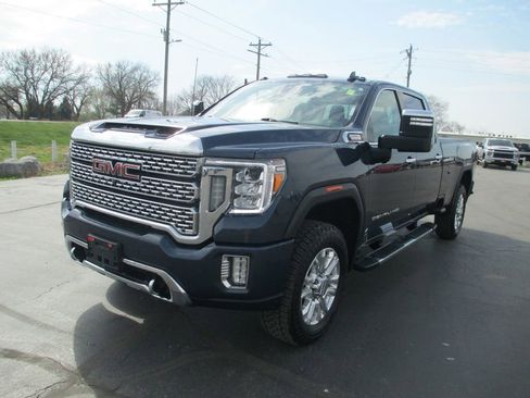 Used 2022 GMC Sierra 3500 Denali image 13