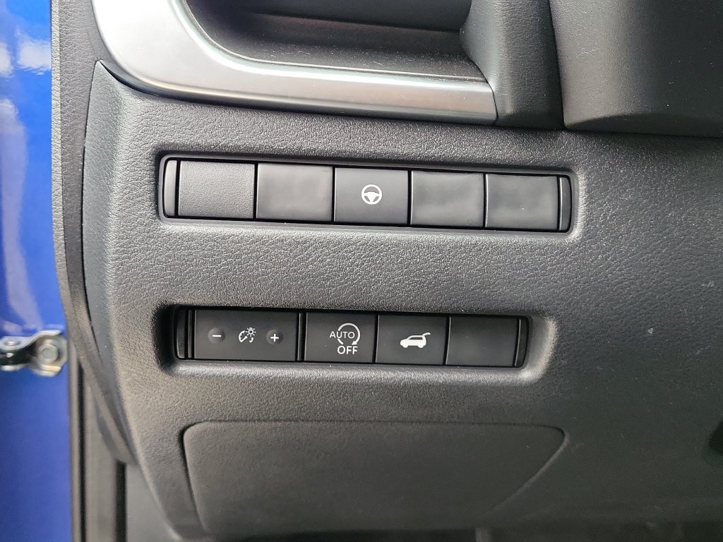 Used 2023 Nissan Rogue SV w/ SV Premium B Package AWD/4WD image 14