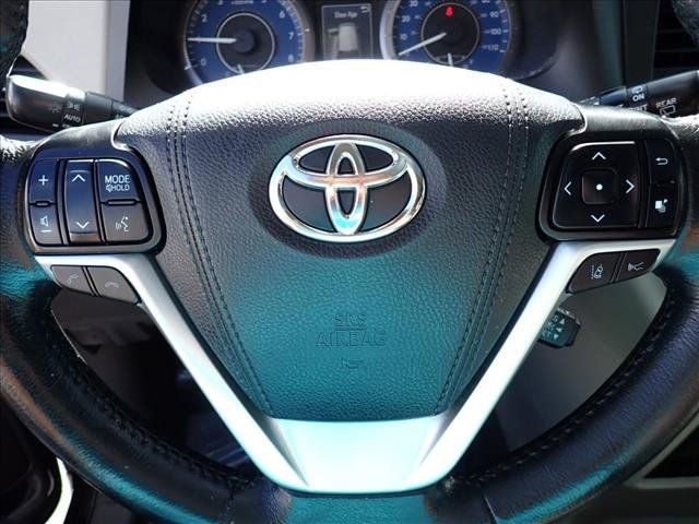 Used 2019 Toyota Sienna XLE Premium AWD/4WD image 16