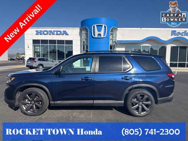Used 2025 Honda Pilot Sport image 2