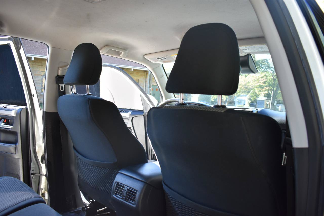 Used 2020 Toyota 4Runner SR5 AWD/4WD image 26