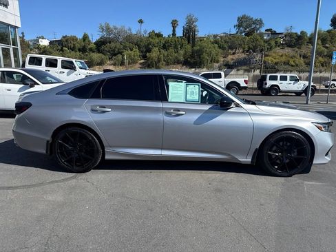 Used 2021 Honda Accord Sport image 8