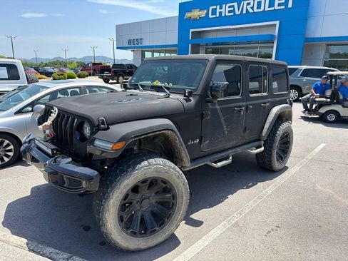 Used 2018 Jeep Wrangler Unlimited Rubicon AWD/4WD image 1