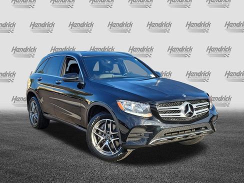Used 2019 Mercedes-Benz GLC 300 image 2