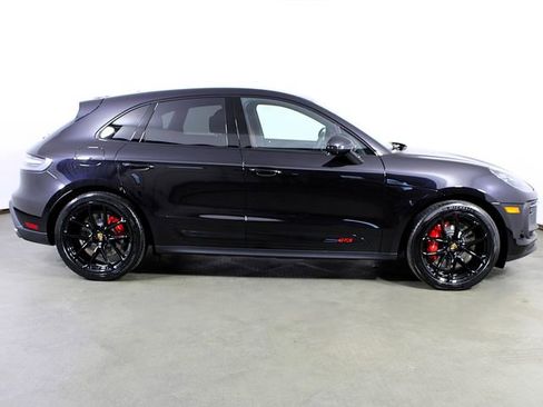 New 2026 Porsche Macan GTS image 8
