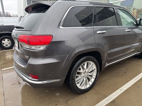 Used 2018 Jeep Grand Cherokee Summit image 10