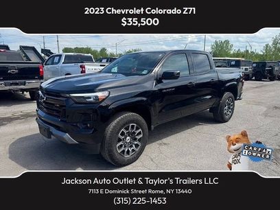 Used 2023 Chevrolet Colorado Z71 w/ Z71 Convenience Package 2