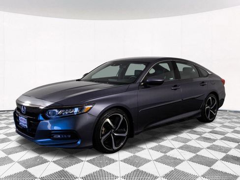 Used 2018 Honda Accord Sport image 9
