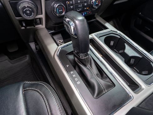 Used 2019 Ford F150 Lariat AWD/4WD image 32