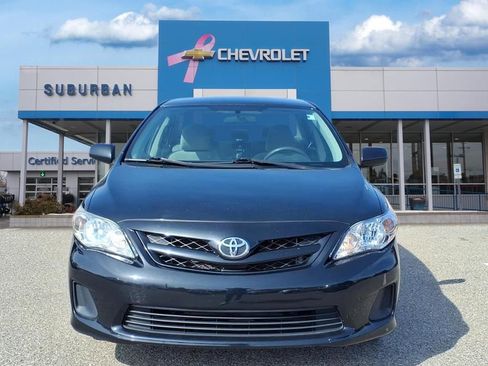 Used 2012 Toyota Corolla LE FWD image 2