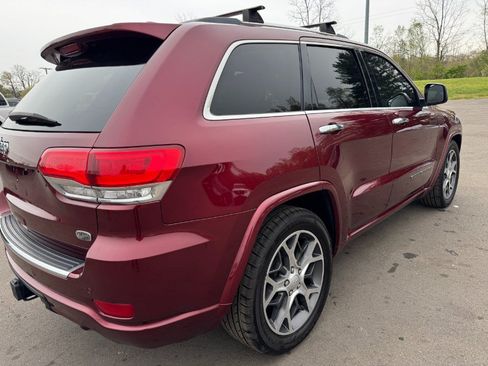 Used 2019 Jeep Grand Cherokee Overland AWD/4WD image 11