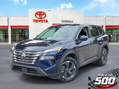 Used 2025 Nissan Rogue SV image 1