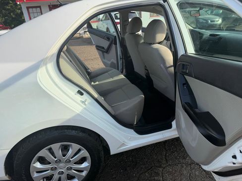 Used 2012 Kia Forte EX image 16