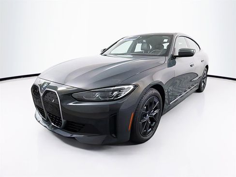 Used 2023 BMW i4 eDrive35 w/ Premium Package image 3