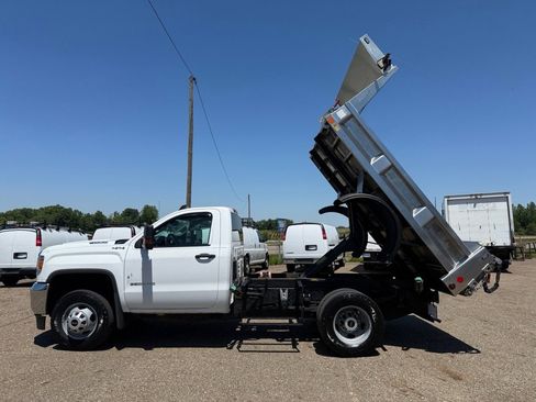Used 2018 GMC Sierra 3500 4x4 Regular Cab w/ Sierra Convenience Package image 8
