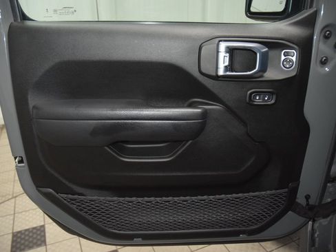 Used 2023 Jeep Wrangler Unlimited Sport AWD/4WD image 41