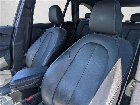 Used 2018 BMW X1 sDrive28i FWD image 9