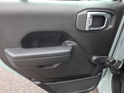 Used 2023 Jeep Wrangler Unlimited Sport AWD/4WD image 19