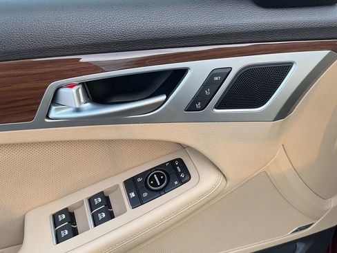 Used 2016 Hyundai Genesis 3.8 w/ Option Group 03 image 27