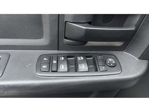 Used 2012 RAM 1500 Express image 19