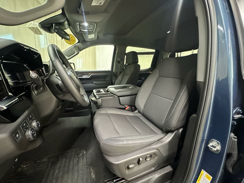 Certified 2024 Chevrolet Silverado 1500 LT AWD/4WD image 24
