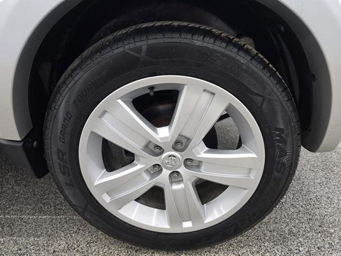 Used 2011 Dodge Nitro Heat RWD image 29