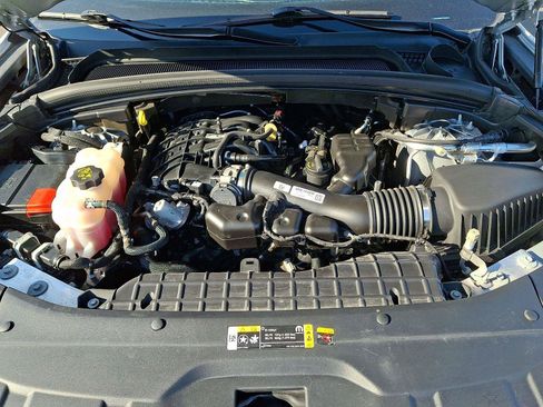 Used 2023 Jeep Grand Cherokee Laredo image 27