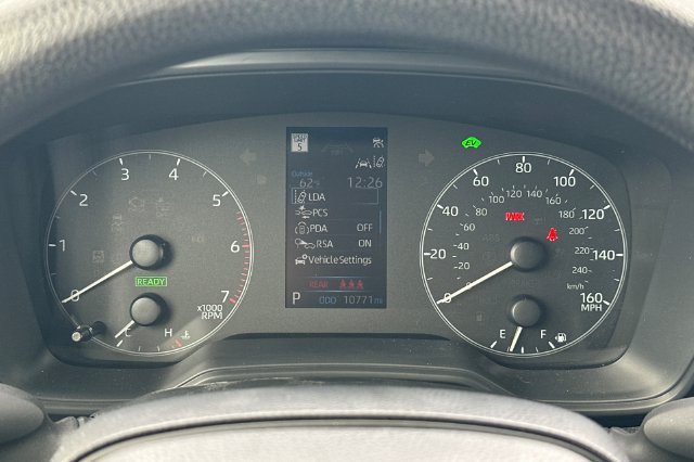 Used 2025 Toyota Corolla LE FWD image 25