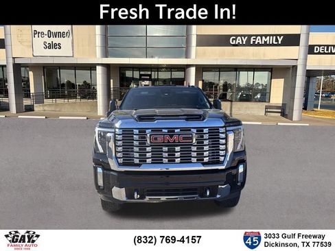 Used 2024 GMC Sierra 3500 Denali w/ Denali Reserve Package image 2