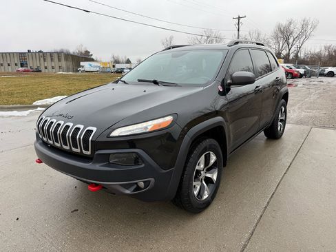 Used 2016 Jeep Cherokee Trailhawk w/ Comfort/Convenience Group image 1