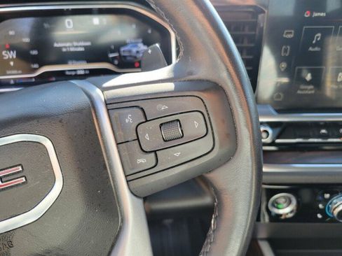 Used 2023 GMC Sierra 1500 SLT image 17