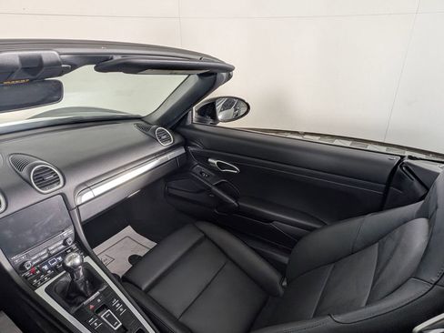 Certified 2023 Porsche 718 Boxster image 22