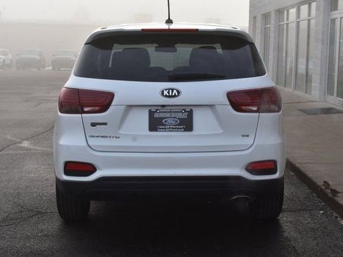 Used 2020 Kia Sorento AWD V6 image 5