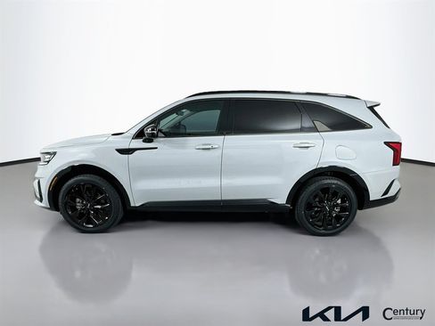 Certified 2023 Kia Sorento SX FWD image 8