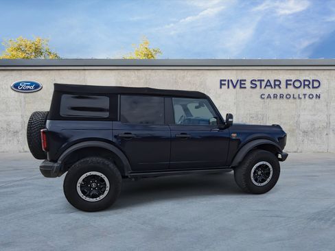 Used 2021 Ford Bronco Badlands image 10