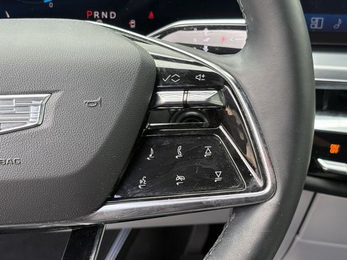 Used 2024 Cadillac Lyriq Sport AWD/4WD image 18