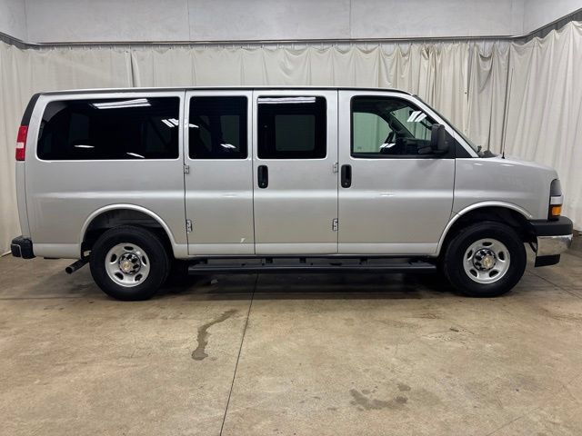 Used 2025 Chevrolet Express 2500 LT w/ LT Preferred Equipment Group RWD image 2