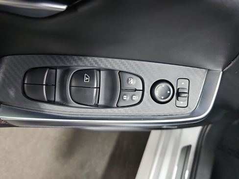 Used 2024 Nissan Sentra SR w/ SR Premium Package FWD image 28