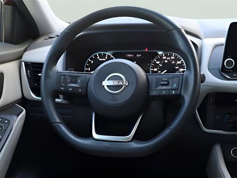 Used 2022 Nissan Rogue SL image 20