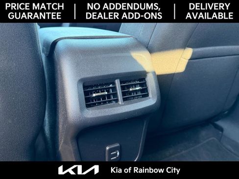 Used 2023 Chevrolet Equinox LT image 24