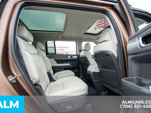 Used 2024 Hyundai Santa Fe Calligraphy image 23